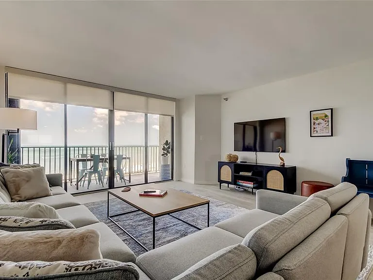 1290 Gulf Blvd #1102 — Photo 3