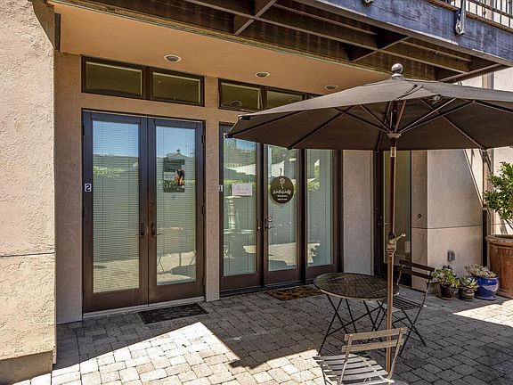 4th image of 527 Mendocino Avenue #F