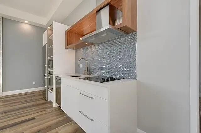 Designer kitchen at 534 Lisgar