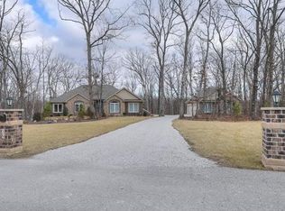 39 Hidden Vista Dr, Defiance, MO 63341