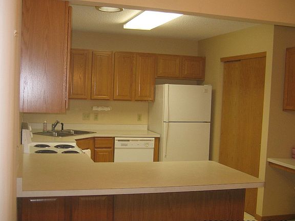 Large Kitchen Area!