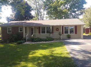 348 John Henry Demps Rd, Sparta, TN 38583