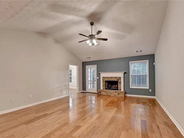 310 Andrew Ridge Dr — Photo 7