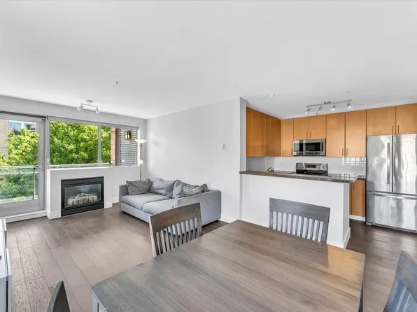 2680 Arbutus St #302, Vancouver, BC V6J 5L8