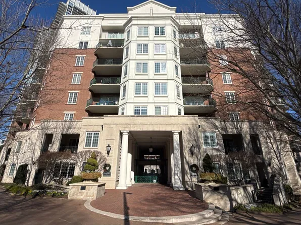 300 W 5th St APT 407, Charlotte, NC 28202