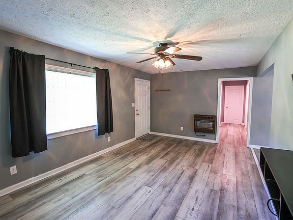 3rd image of 3615 Roy Webb Rd