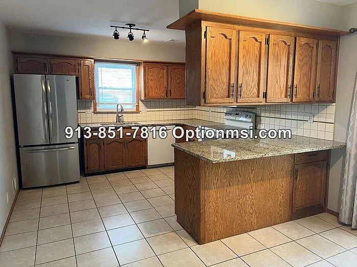 2008 E Sunvale Dr — Photo 6