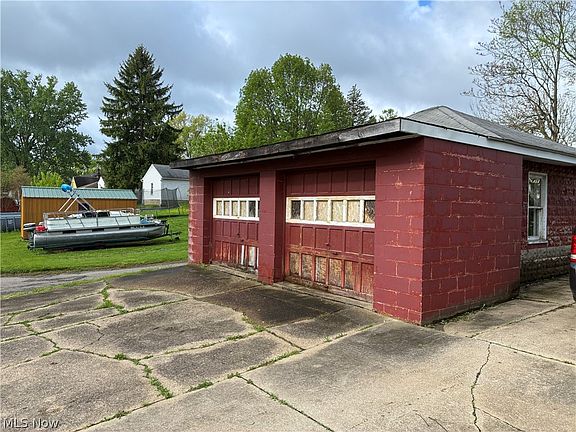 3rd image of 2007 Lincoln Way NW