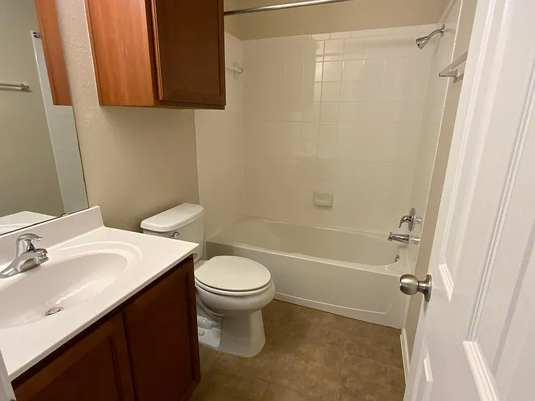 5911 Hopkins Dr — Photo 17