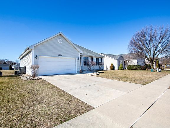 3rd image of 509 Cloudmont Dr