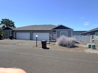 712 N 30th Ave #2, Yakima, WA 98902