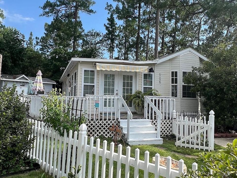 1st image of 106 Portage Cir