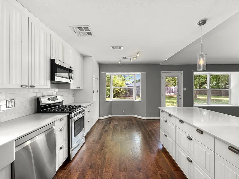 12307 Nova Ct — Photo 10