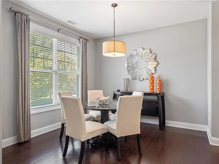 1739 Hollingsworth Blvd NW — Photo 6