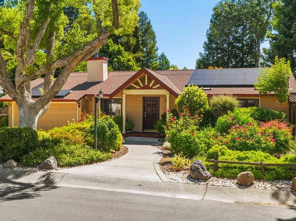 31 Elliot Dr, Pleasant Hill, CA 94523