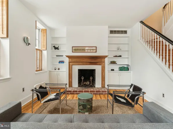 421 Vine St, Philadelphia, PA 19106