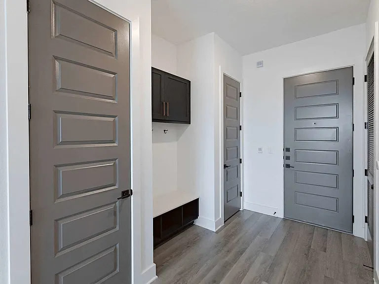 Linz Luxury Living — Photo 77