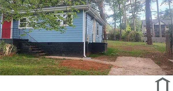 2 bed, 876 sqft, $1,880 — Photo 3