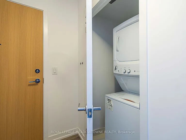 2520 Eglinton Ave W #1205 — Photo 17