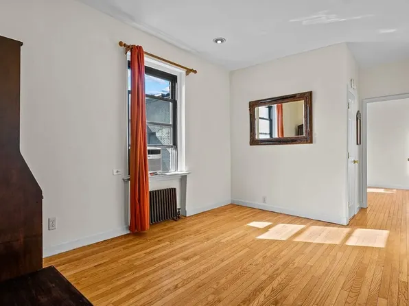 21-37 33rd Street image 5 of 11