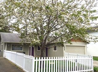 17311 Blueberry Dr, Brookings, OR 97415