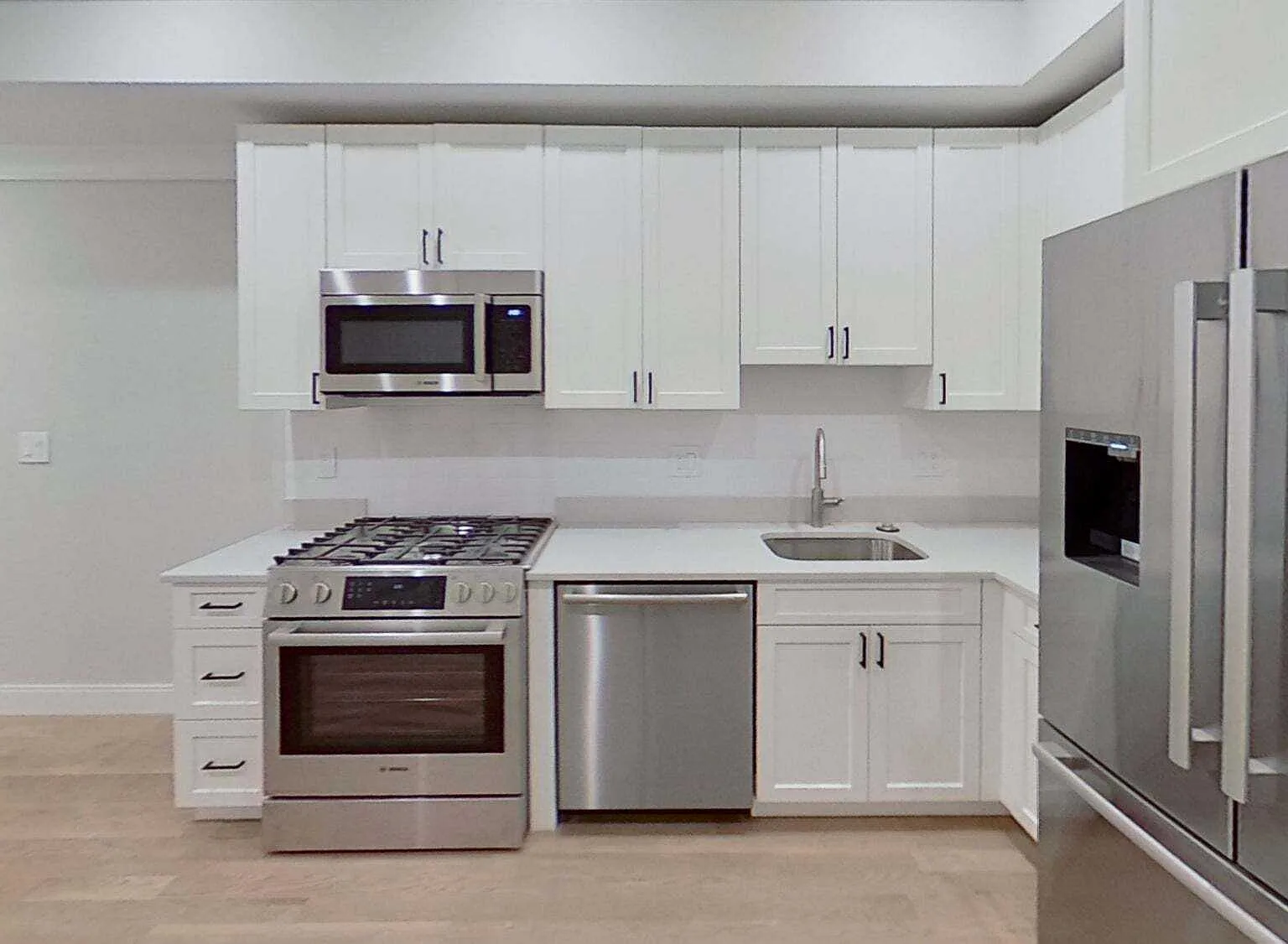2 bed, $3,300 — Photo 1