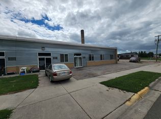 121 E 3rd St, Crookston, MN 56716