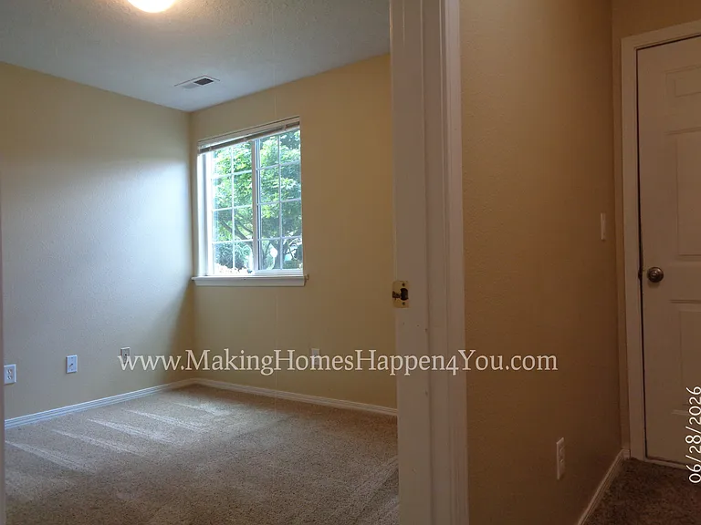 260 SW Oregon Trail Dr — Photo 31