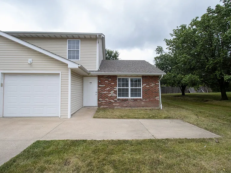 4903 Moniteau Ct — Photo 16