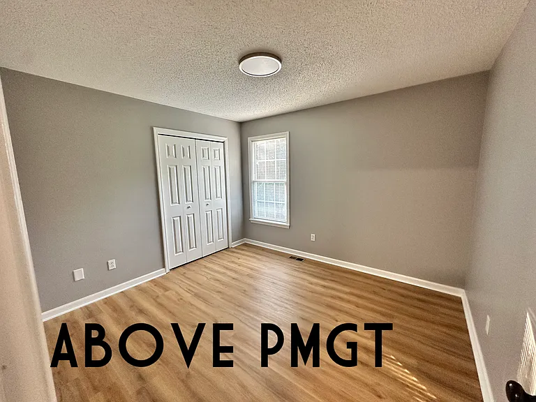 135 Cherrywood Rd — Photo 17