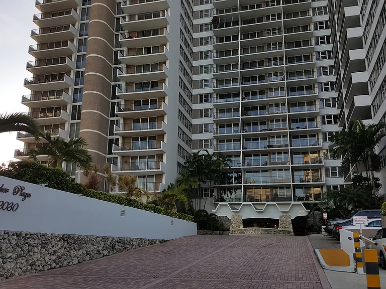 2030 S Ocean Dr #800 — Photo 3