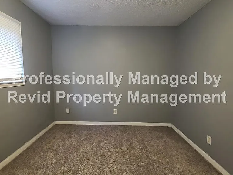 6771 Bainbridge Dr — Photo 29