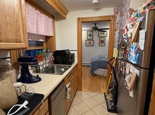 16 S Russell St #A, Boston, MA 02114
