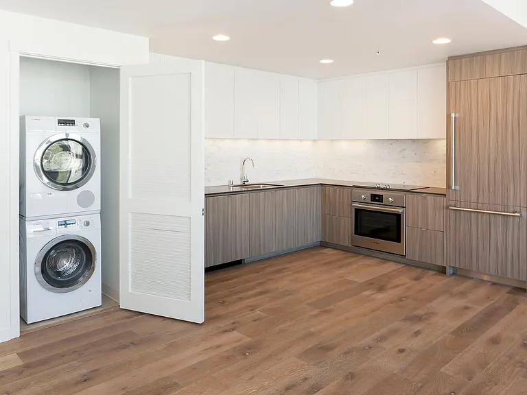 45 Bartlett St #801 — Photo 9