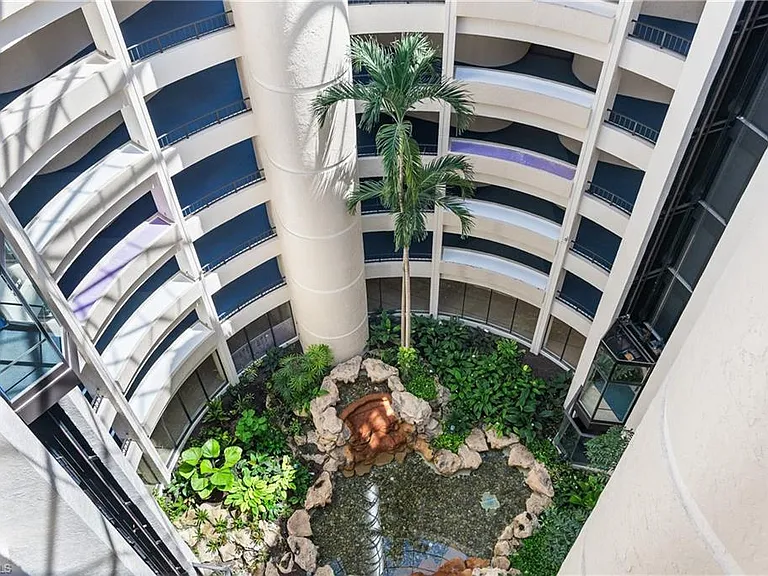 3115 Gulf Shore Blvd N #203S — Photo 28