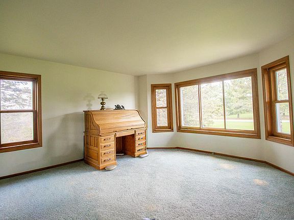 5th image of W204N4833 Lannon ROAD
