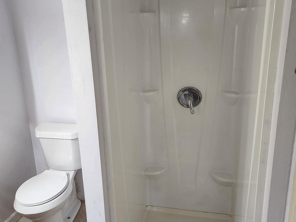 1st image of 1837 W Mosier Pl #1837B