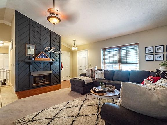 2nd image of 7064 Woodcroft Dr