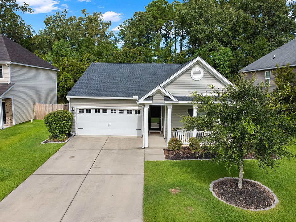 1st image of 228 Maywood Dr