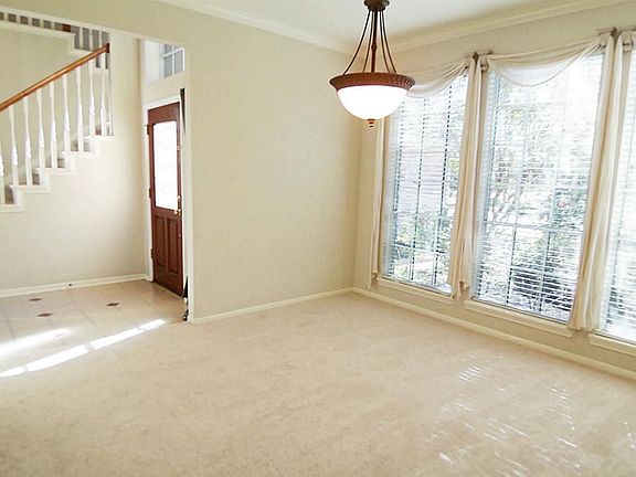 3rd image of 22622 Cascade Springs Dr