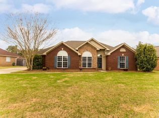 31 Brownstone Way, Elmore, AL 36025