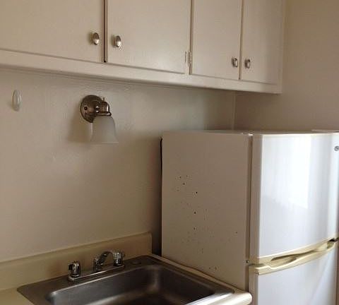 5th image of 1327 Pacific Beach Dr APT 7