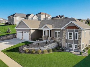 508 Ridge Top Dr, Waunakee, WI 53597