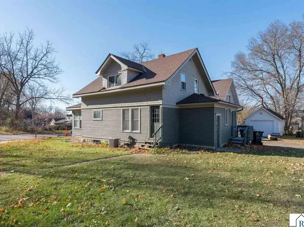 610 E Vine St, Mankato, MN 56001