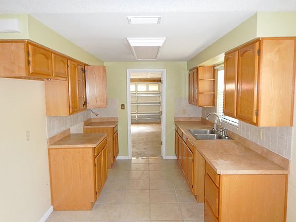 5th image of 1609 Seneca Ave