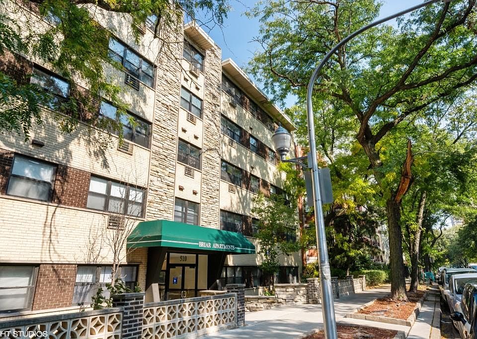 1st image of 510 W Briar Pl APT 210