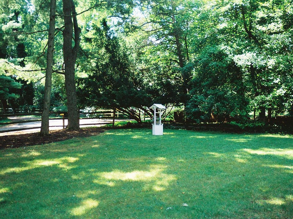 decorative wishing well