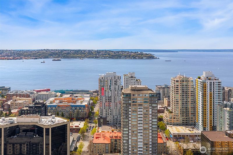 2nd image of 2510 6th Avenue #3705