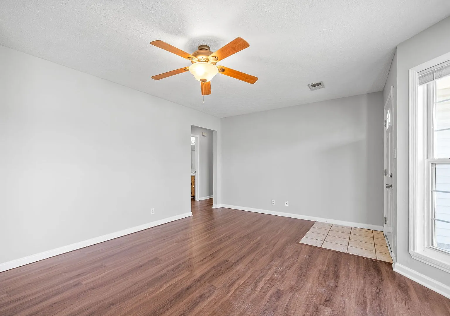 1067 Shadow Ridge — Photo 3
