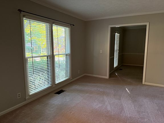 3rd image of 509 Hearthstone Cir